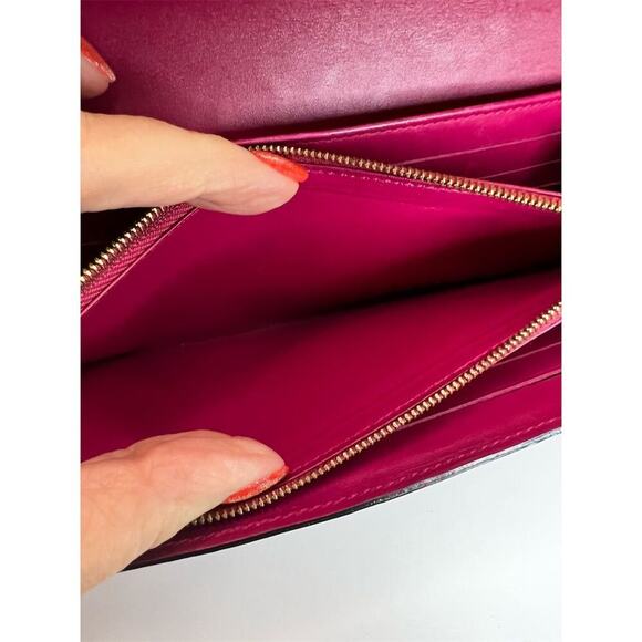 Louis Vuitton Sarah  Vernis  Magenta Wallet - Picture 2 of 14
